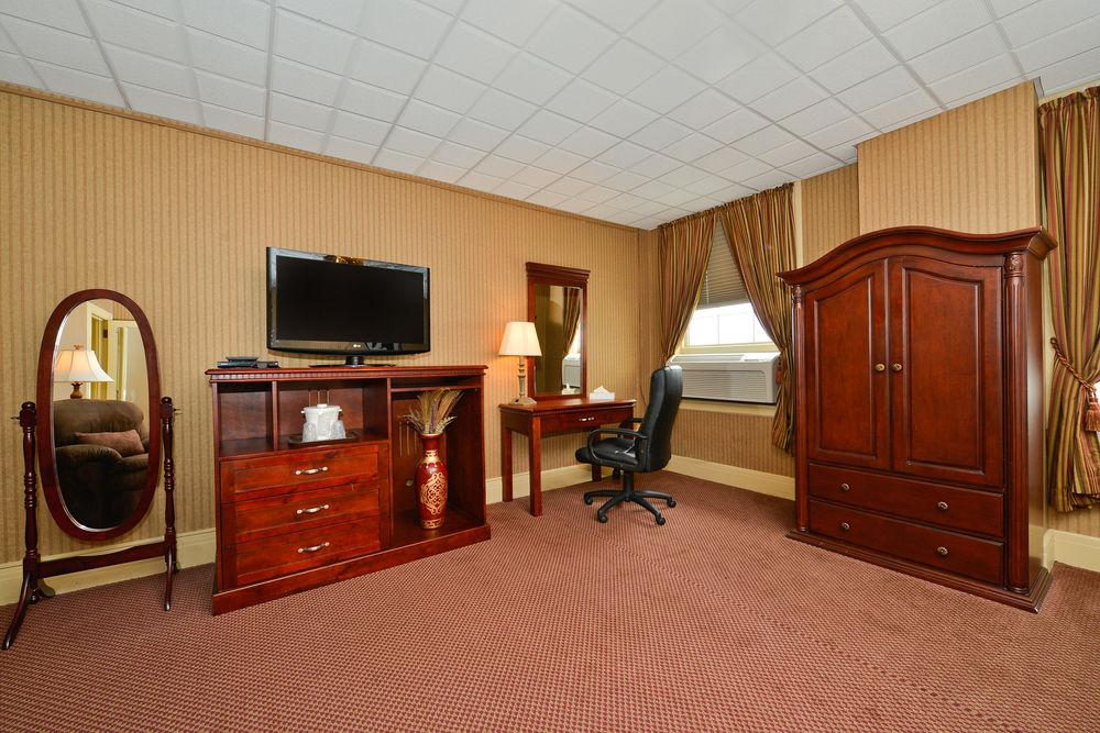 Genetti Hotel, Surestay Collection By Best Western Williamsport Bagian luar foto