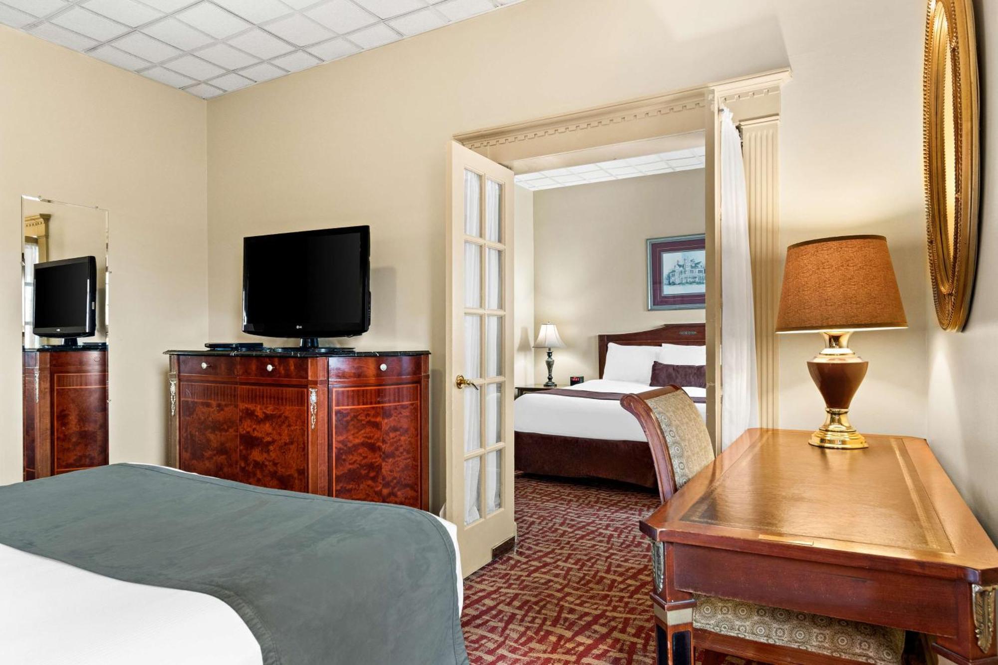 Genetti Hotel, Surestay Collection By Best Western Williamsport Bagian luar foto