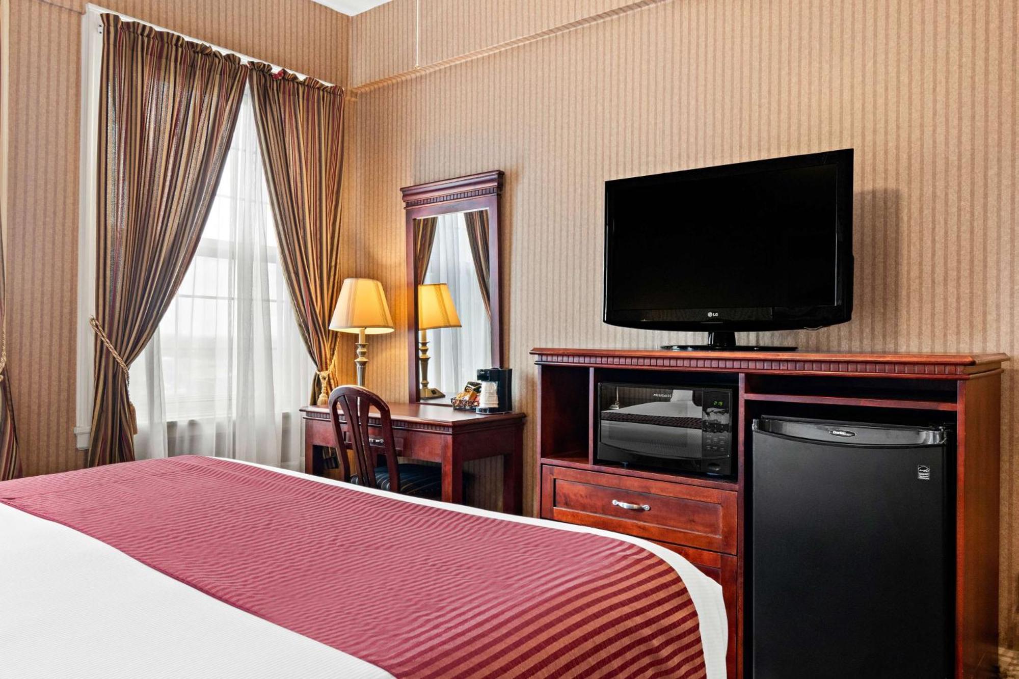 Genetti Hotel, Surestay Collection By Best Western Williamsport Bagian luar foto