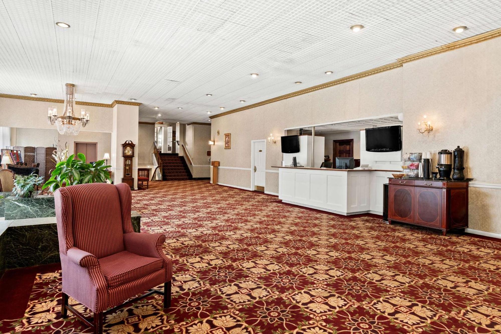 Genetti Hotel, Surestay Collection By Best Western Williamsport Bagian luar foto