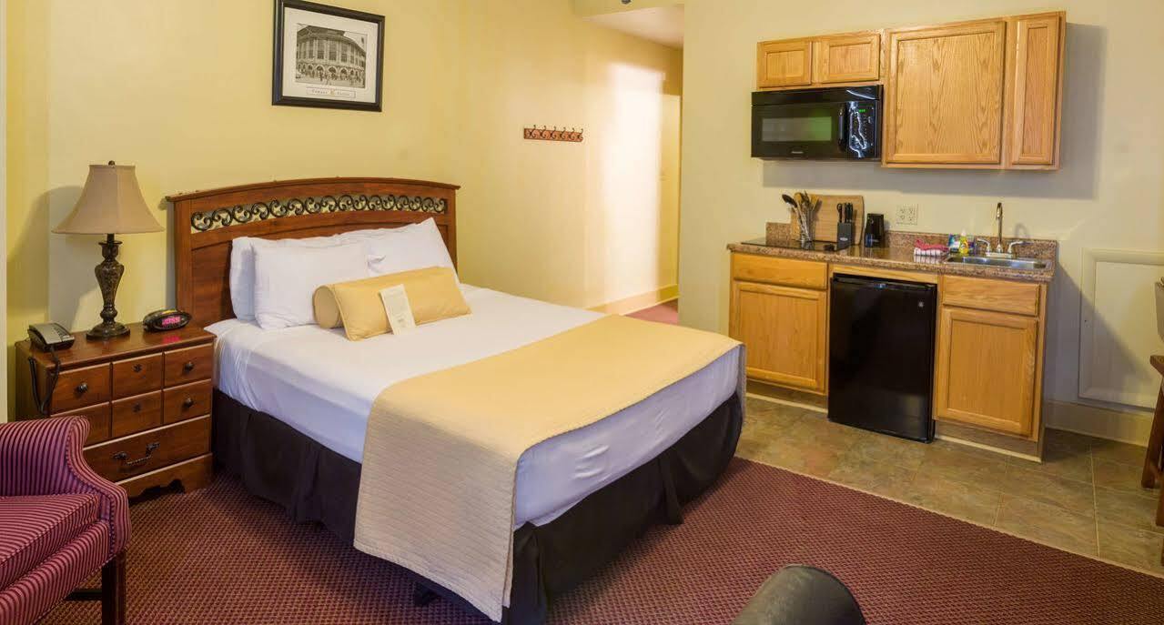 Genetti Hotel, Surestay Collection By Best Western Williamsport Ruang foto